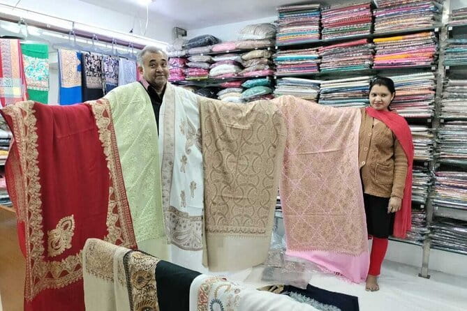 Delhi Textile & Handicraft Tour: Artisan Workshops Experience - Nehru Place Zardozi & Embroidery Workshop: See the Work Up Close