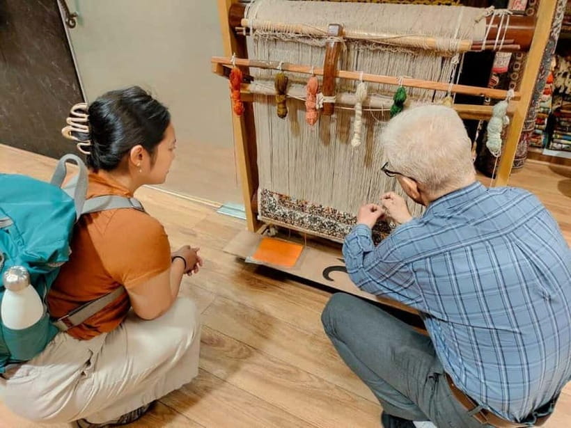 Delhi: Textile Trail Tour with Artisan Interaction - Shopping smart: ethical buying without losing the fun