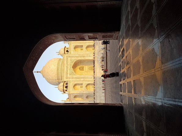 Delhi To Agra Overnight Trip by Car - The guide makes or breaks it: what you can expect