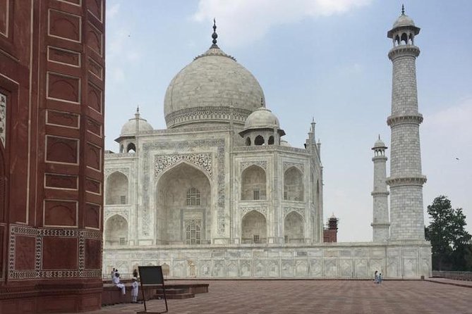 Delhi to Agra Private Day Trip with Sunrise Taj Mahal & Agra Fort - Guides that actually help: the names that came up
