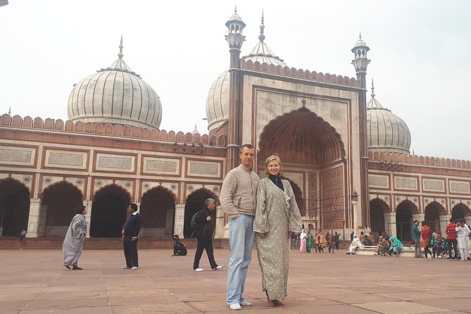 Delhi Tour with private car and local guide full day - Lotus Temple: a calm break with free entry