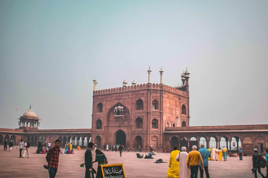 Discover Old Delhi: 3-Hour group tour with pick-up & drop - Cycle rickshaw backstreets and metro return: choose your comfort level