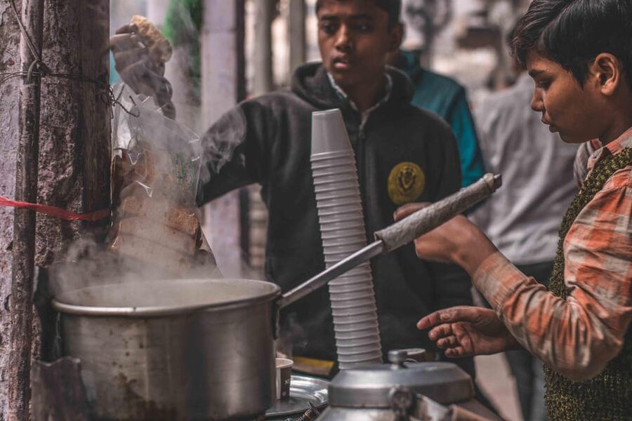 Discover Old Delhi: 3-Hour group tour with pick-up & drop - Dariba Kalan and Kinari Bazaar: silver lanes and jewelry craftsmanship