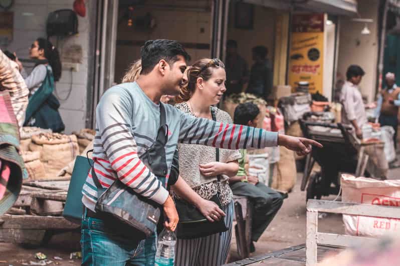 Discover Old Delhi: 3-Hour group tour with pick-up & drop - Naughara photo stop plus a quiet Jain Temple pause