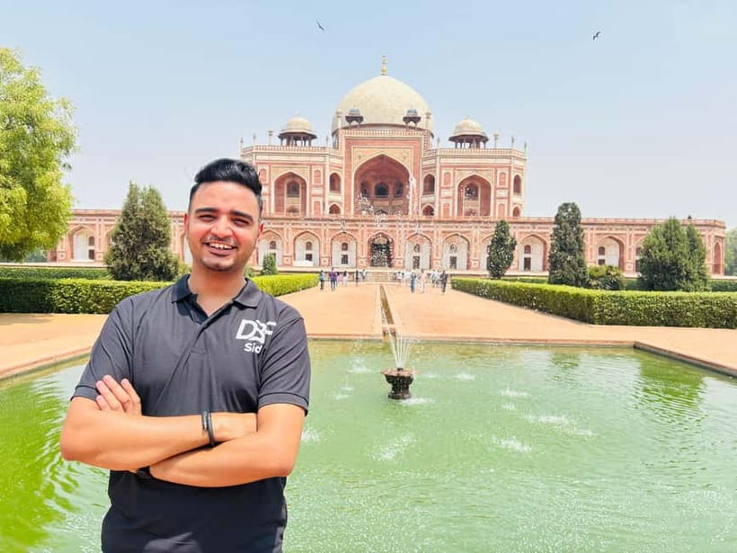 Discover Old & New Delhi: Private Tour with Street Food - Skipping Ticket Lines at Jama Masjid and Red Fort