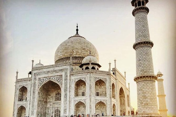 Early morning Taj Mahal & Agra Fort Same Day return experience from Delhi - Private driver and guide: why this feels smoother than DIY