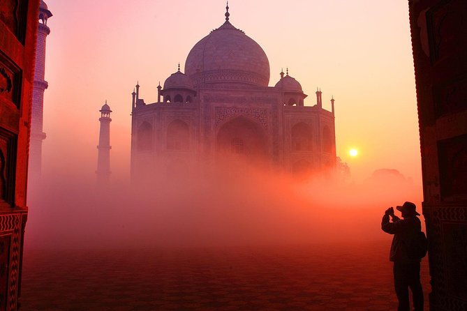 Early Morning Taj Mahal Sunrise Tour with Entrance fees from Delhi - Breakfast at a 5-Star Hotel: When You Earn Your Seat