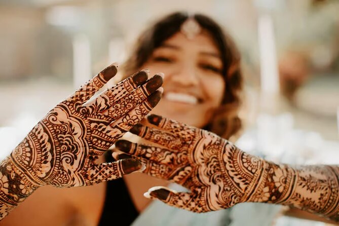 Enjoy 10 cultural activities of India all at one place in Delhi - Key points before you book