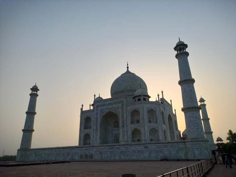 Evening tour of Agra city with Sunset Taj Mahal & Agra Fort - Skip-the-line access and a true 3-hour rhythm