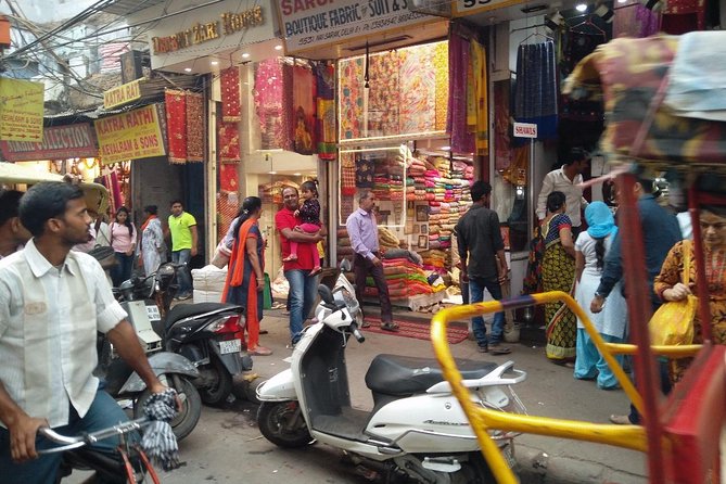 Explore the Beauty of Old Delhi & the Spice Market! - Starting at Patel Chowk: fast orientation for a confusing area