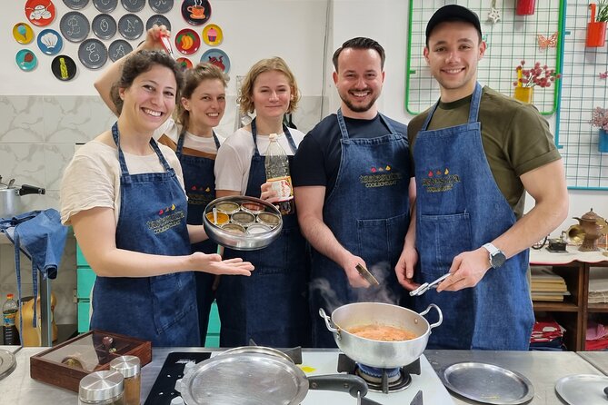 Five Course Cooking Class & Meal - Arriving at Tastesutra by metro: easy start, low stress