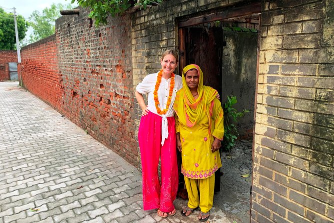 Food Tour With Cooking Class in Local Village from Delhi - Dhaba Breakfast on the Highway: Paranthas, Chai, and a Punjabi Welcome