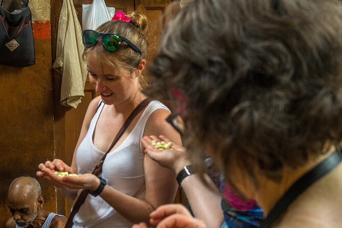 Food Walk With Chef Rajeev - Lunch and Snacks: Real Break Time Without Throwing Off the Route