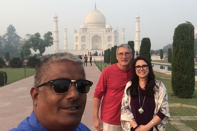 Four-Day Private Luxury Golden Triangle Tour to Agra and Jaipur From New Delhi - Delhi Without the Maze: Qutub Minar, Lotus Temple, and India Gate