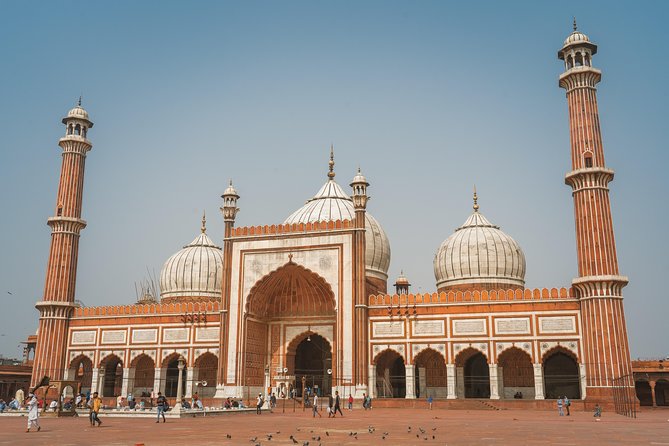Four days Golden Triangle Luxury Tour with Dinner to Agra and Jaipur from Delhi - Jaipur Must-Sees: Hawa Mahal, Amber Fort, Jal Mahal, Jantar Mantar, and City Palace