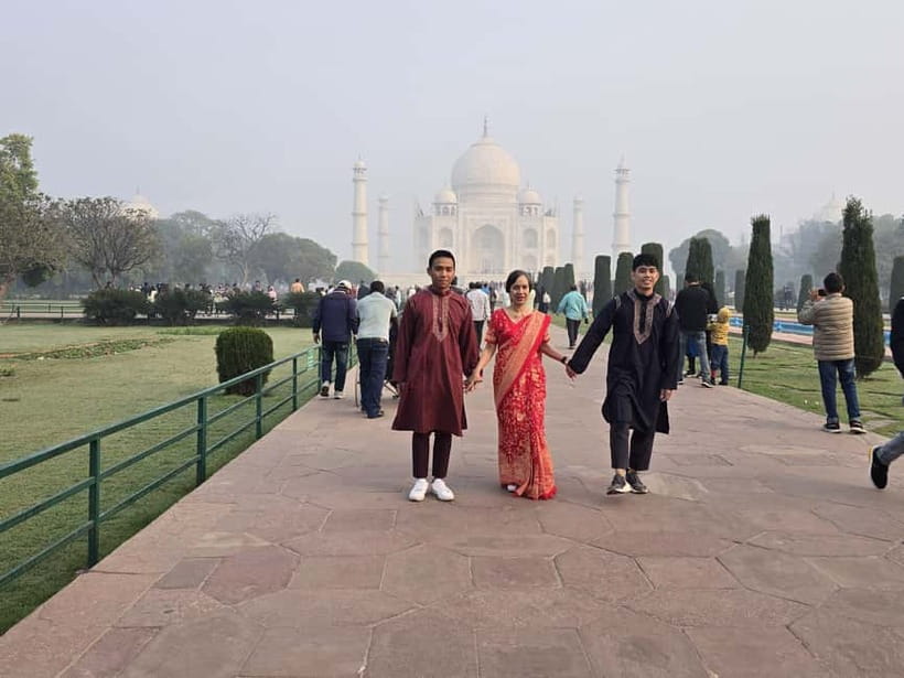 From Agra: Taj Mahal Guided Tour With Professional Photos - Key highlights worth planning around