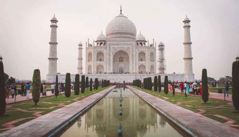 From Delhi: 2-day Golden Triangle trip to Agra and Jaipur - Entering the Golden Triangle with a simple, guided rhythm