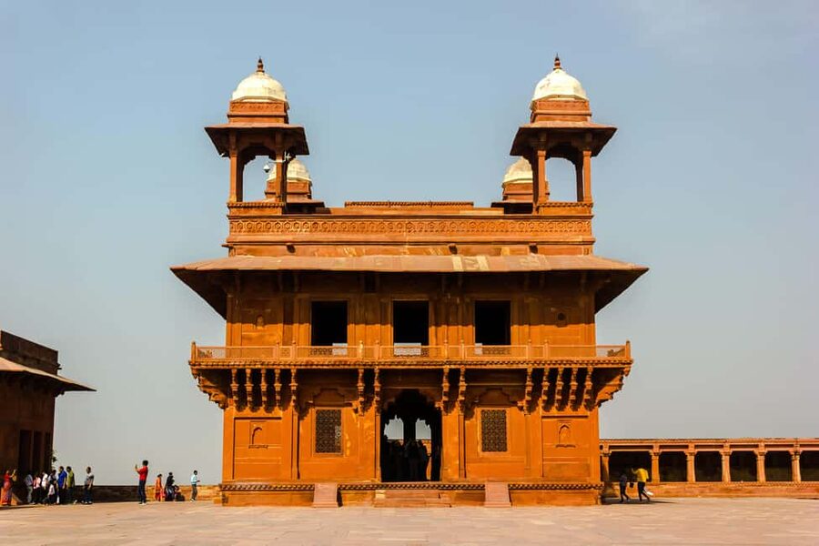 From Delhi: 3-Day Private Golden Triangle Tour with Hotels - Fatehpur Sikri on the way to Jaipur