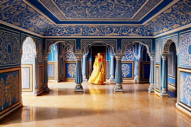 From Delhi : 3 Day Private Luxury Golden Triangle Tour By Car - Day 2 in Agra: Sunrise Taj Mahal, Agra Fort, Baby Taj, and Chand Baori