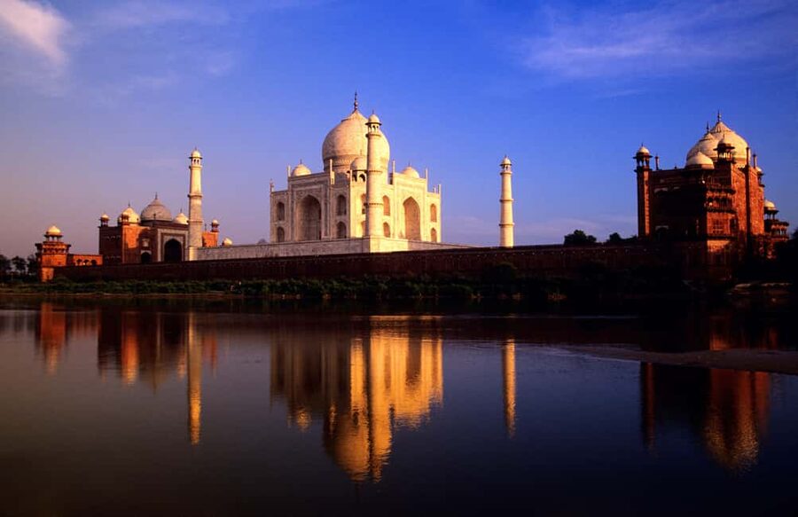 From Delhi: 4-Day Golden Triangle & Ranthambore Guided Tour - Day 2 in Agra: Taj Mahal at sunrise and the wall of power at Agra Fort