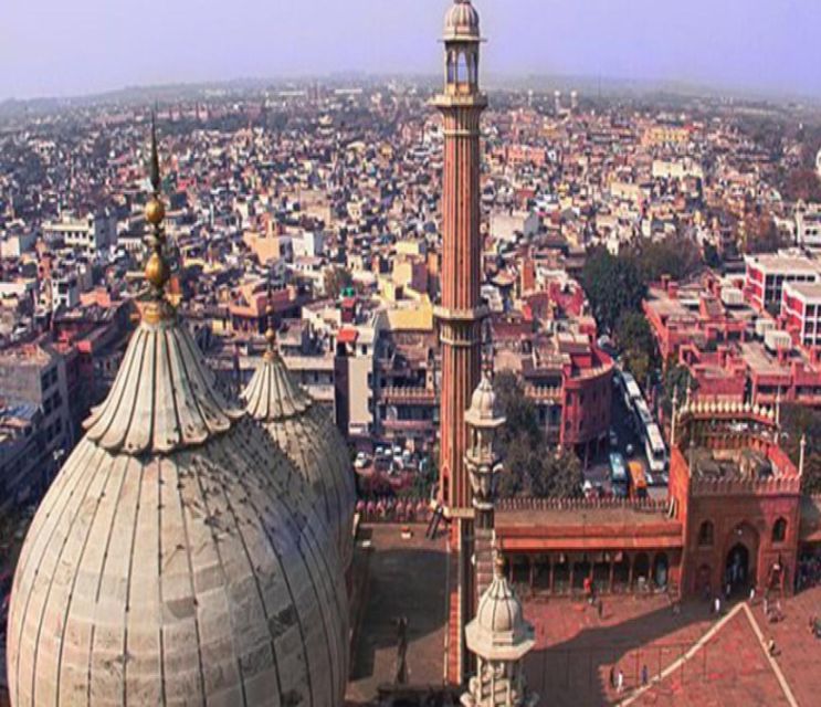 From Delhi: 4-Days Golden Triangle Tour & Ranthambore Safari - Qutub Minar and the Lotus Temple: two kinds of sacred architecture in one afternoon