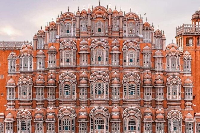 From Delhi : 4 Days Private Golden Triangle Tour - Driving to Jaipur (about 235 km): color, palaces, and quick market time