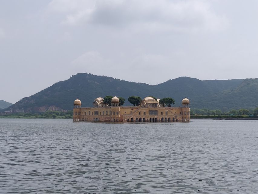 From Delhi: 5 Days Golden Triangle Delhi, Agra & Jaipur Tour - Taj Mahal sunrise plus Fatehpur Sikri: why early beats crowds