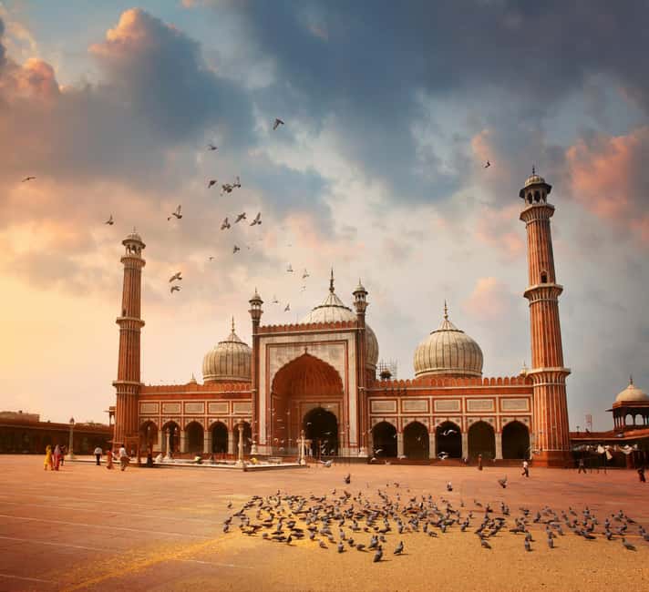 From Delhi: 6-Day Golden Triangle Tour with Udaipur-4 Cities - Day 2: sunrise Taj Mahal plus Agra Fort before Jaipur