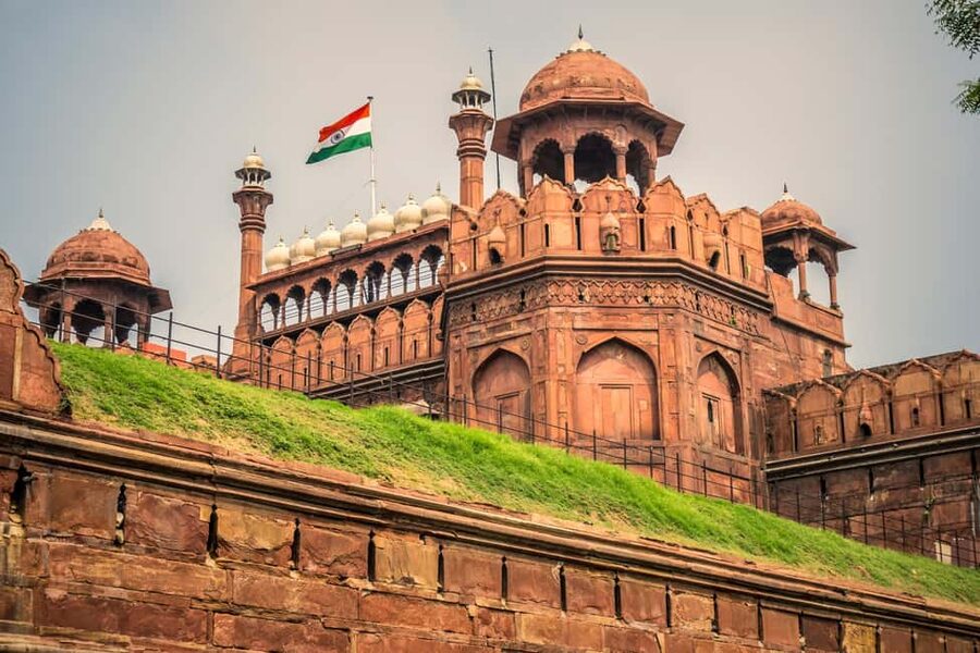From Delhi: 8-Day Golden Triangle Jodhpur Udaipur Tour - Jaipur’s Big Hits: Amber Fort Ride, City Palace, Jantar Mantar, and Hawa Mahal
