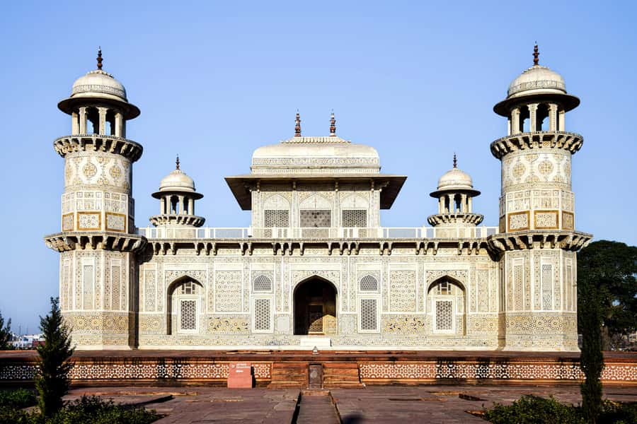 From Delhi: Agra Private Tour with Fast Entry to Taj mahal - Breakfast and Pace: How to Keep the Day From Feeling Rushed