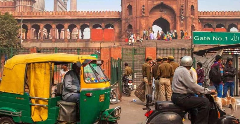 From Delhi Airport: Layover Guided Old & New Delhi Tour - Qutb Minar: The Finale Stop That Gives You a Timeline
