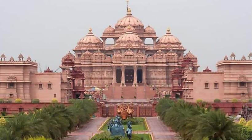 From Delhi: Akshardham Tour With Light & Water Show - Why Akshardham fits so well into a single guided day
