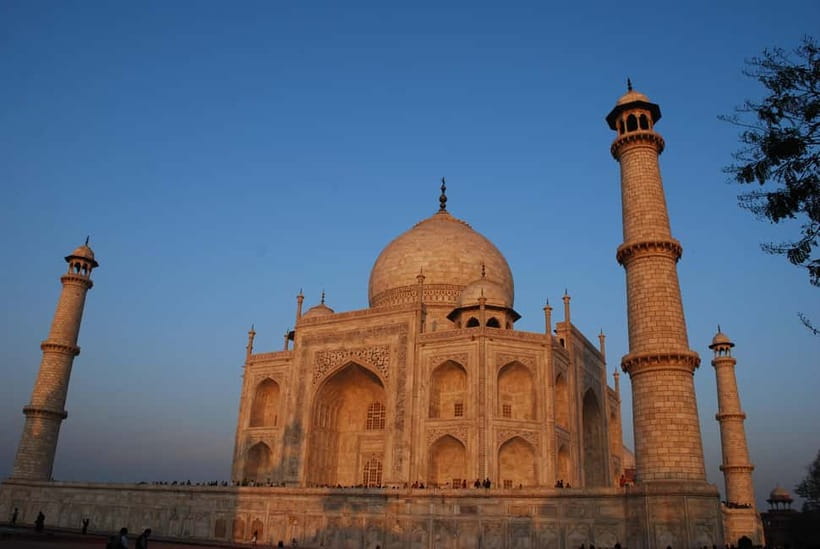 From Delhi: All-Inclusive Taj Mahal & Mathura Vrindavan Tour - Agra Fort’s red-sandstone story along the Yamuna