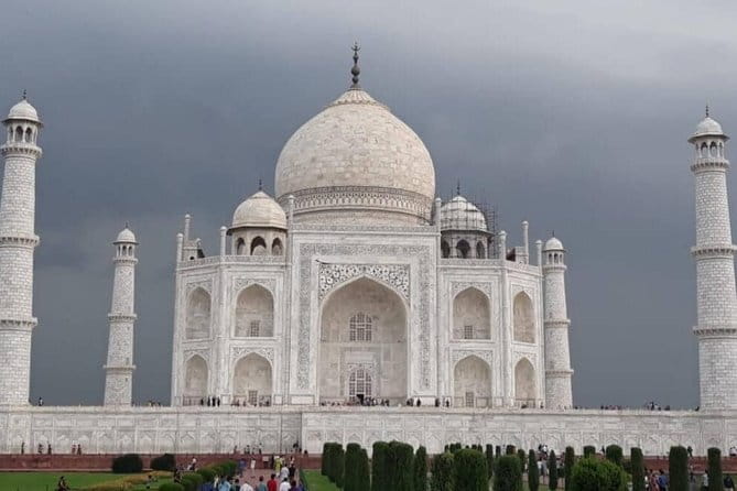 From Delhi : Full Day Taj Mahal & Agra Tour by Car - Lunch on Your Own: Using the Break Smartly