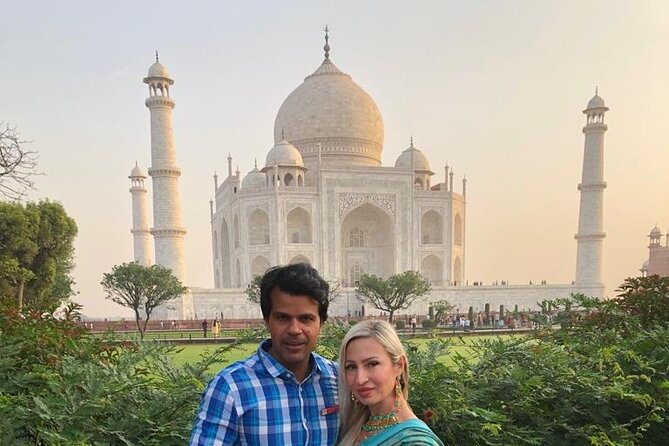 From Delhi: Full Day TajMahal & Agra Fort with 5 Star Lunch - Stop 2: Taj Mahal with a guide and a 3-hour window