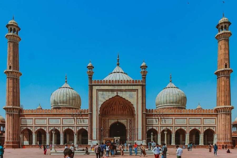 From Delhi: India's Golden Triangle Tour in 3 Days - Day 1 in Delhi: Old Delhi by rickshaw plus New Delhi’s monuments