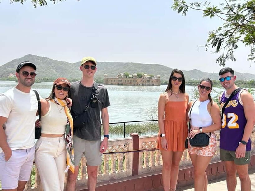 From Delhi: Jaipur Private Guided Day Tour - Lunch at a Heritage Restaurant: Fuel Without the Detour