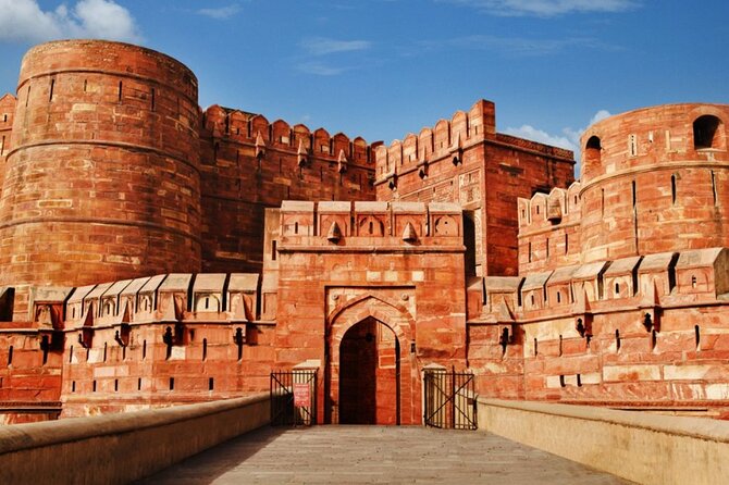 From Delhi : Luxury Taj Mahal Tour By Luxury Car- All Inclusive - How the Drive Sets the Tone: Delhi to Agra on Yamuna Expressway