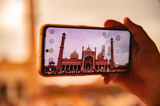 From Delhi: New and Old Delhi Private Sightseeing Tour - Chandni Chowk by Rickshaw: Spices, Streets, and Getting Your Bearings