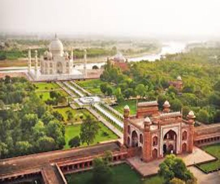 From Delhi: Private 2-Day Golden Triangle Agra & Jaipur Tour - City Palace and Hawa Mahal: where you’ll see court life and wind windows