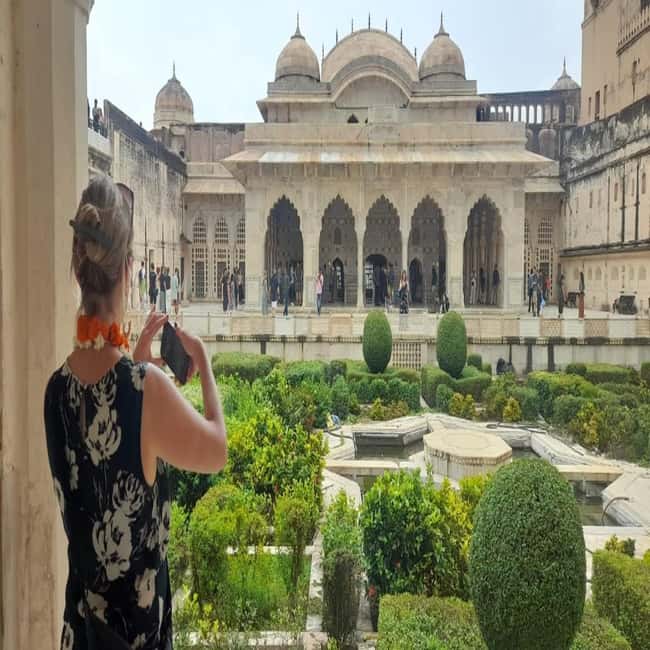 From Delhi: Private 2-Day Golden Triangle Agra & Jaipur Tour - When craft stops and shopping pressure show up