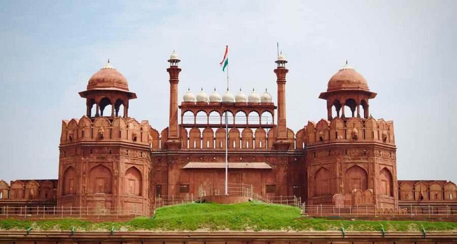 From Delhi: Private 3-Day Golden Triangle Luxury Tour - Private driver logistics: car size, ticket help, and staying flexible