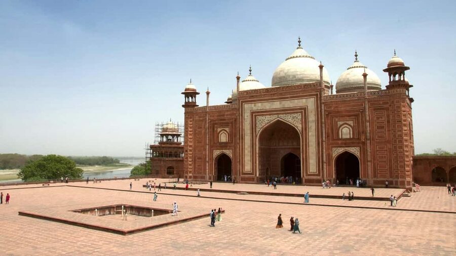 From Delhi: Private 3-Day Golden Triangle Tour - When the Calendar Bites: Taj Mahal Friday Closure and Monday Temple/Reds Fort Closure