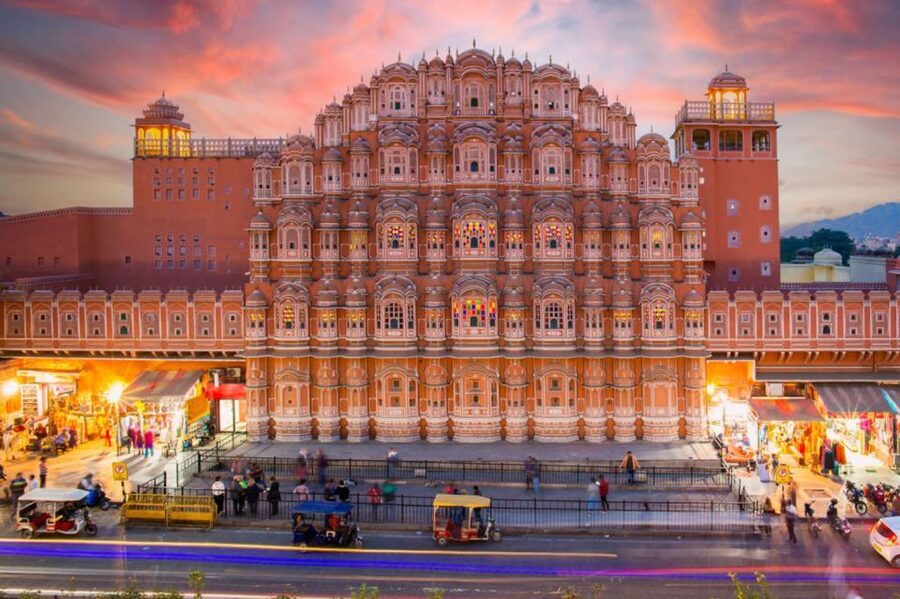 From Delhi: Private 3-Day Golden Triangle Tour - Getting to the Taj Mahal at sunrise in Agra