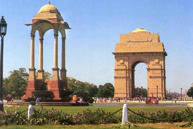 From Delhi: Private 4-Days Golden Triangle Tour - All Inclusive - Day 2 to Agra: Taj Mahal day, and the admission-fee reality