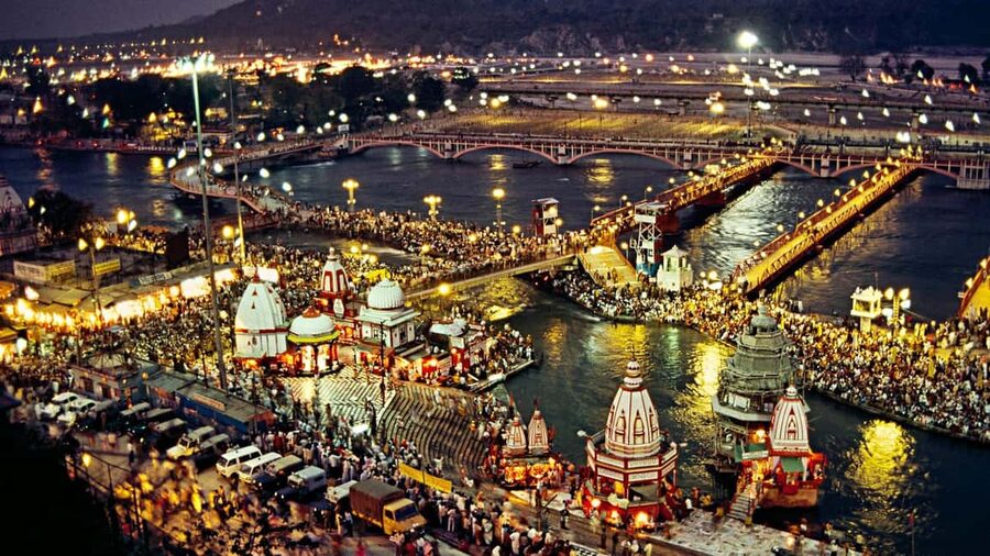 From Delhi: Private Guided Day Trip to Haridwar & Rishikesh - Night at Parmarth Niketan: The Second Aarti That Can Feel Like Closure