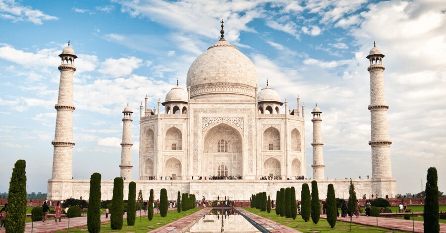 From Delhi: Private Taj Mahal & Agra Day Trip by Car or Rail - Lunch in Agra: included break, with a choice