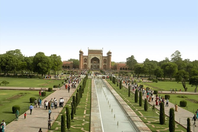 From Delhi: Private Taj Mahal & Agra Day Trip by India's Fastest A/c Train - Breakfast and snacks on the train: your anti-hunger plan