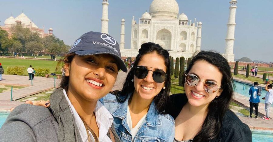 From Delhi: Private Taj Mahal and Agra Tour by Express Train - Lunch at a 5-star hotel: where the day gets a break