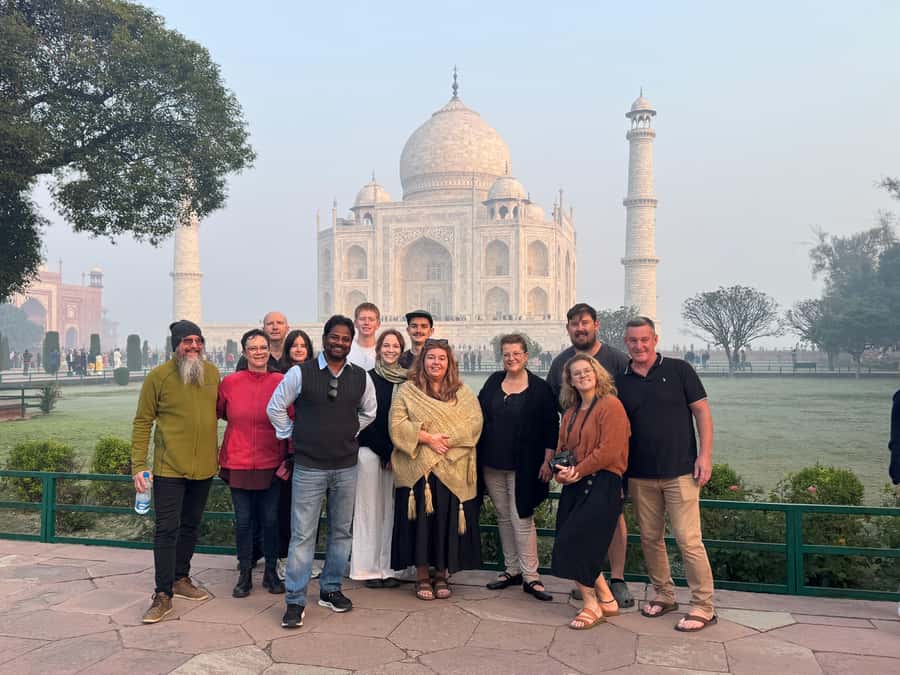 From Delhi: Private Taj Mahal, Baby Taj & Agra Fort Day Trip - Agra Fort: Walking the 16th-Century Power Complex at Your Pace